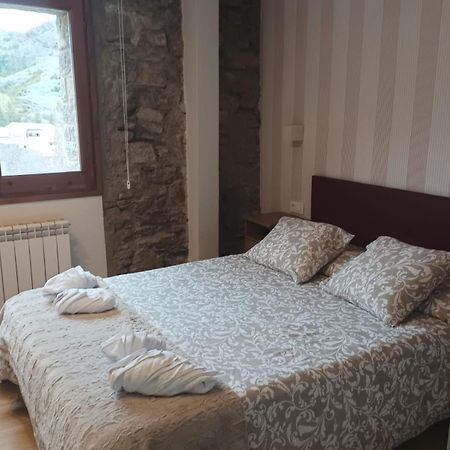 Cal Xesc Lägenhet Castellar De N'Hug Exteriör bild